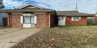3 Bedroom 2 Bathroom - Located in Midwest City Gallery 1