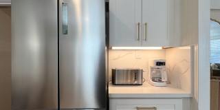 Fully Furnished Alta Heights Retreat | Walk to Downtown Napa Gallery 22