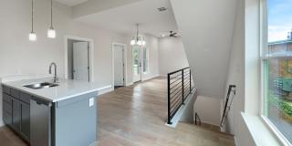 100 Lewis St Gallery 7