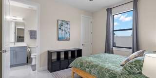 1137 SW 18th Court Gallery 16