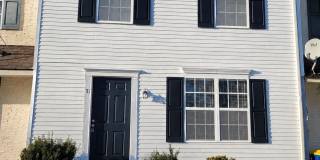 31 LAMPLIGHTER Lane Gallery 1