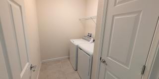 Spacious Townhome in Desirable Vizcaya Falls 3-bedroom, 2.5-bath townhome Gallery 10