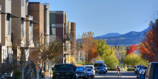 Uptown Broadway Gallery 23