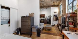 1737 N HOWARD Street Gallery 6