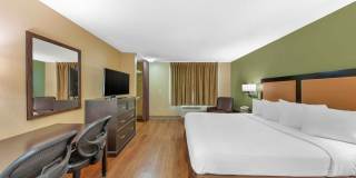 Los Angeles - Chino Valley Gallery 25