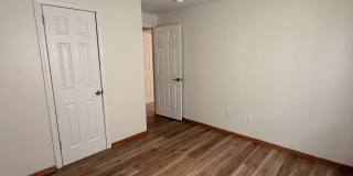 265 Burritt Street Gallery 10