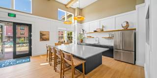 Emblem Renata Gallery 15