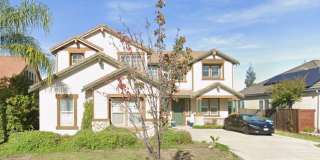 massive 4-bedroom, 3-bathroom home in Plumas Lake (Arboga) Gallery 1