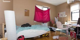 Nicely renovated 4 bed near the Green Line and BC for the upcoming school year! Gallery 13