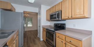 **BE THE LUCKY ONE TO LIVE IN THIS UPDATED NASHVILLE/ BELLEVUE HOME** Gallery 21