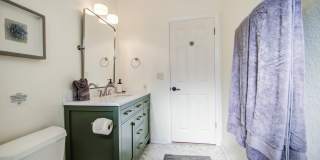 5640 E BELL Road Gallery 28