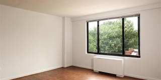 5100 Connecticut Avenue Gallery 12