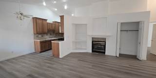 1612 North Torrey Pines Drive - 104#104 Gallery 2