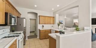 Effortless Living Starts Here — Just Bring Your Suitcase and Step Into Comfort Gallery 1