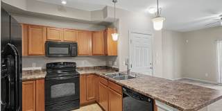 Beautifully Updated 2 Bed / 2 Bath Condo with Garage in Chatfield Bluffs Gallery 10