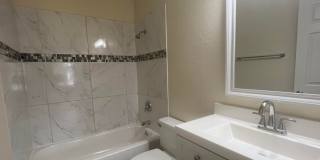 Coming Soon! 3 Bed/2 Bath home in Glendale! Located in an HOA! (Available on 05/15/26) Gallery 23