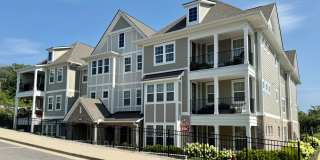 2 Bed, 2 Bath Condo with Garage Close to Downtown Franklin Gallery 3