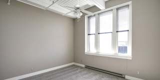 Greenhouse Gallery 43