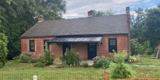 Charming 2BR/2BA Farmhouse-Style Home in Spring Grove Schools! Gallery 1