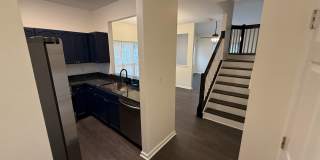 Beautiful End-unit townhome in university with Primary bedroom on 1st floor Gallery 5