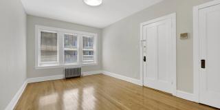 4742 West Roscoe Street Gallery 1