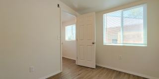 Newly Remodeled 2 Bedroom, 1 Bath! Gallery 5
