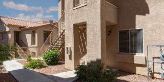 Move-in ready ground-floor 2 bed, 2 bath Gallery 1