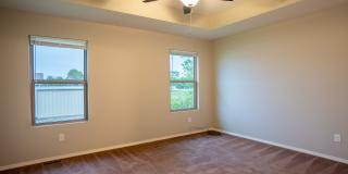 3 Bedroom Duplex with a fenced in yard in Battlefield, MO Gallery 18
