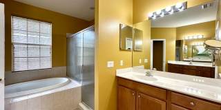 SPACIOUS 5-BEDROOM POOL HOME IN NORTH PORT Gallery 34