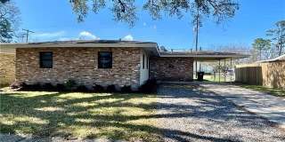 554 STRATFORD Drive Gallery 1