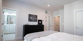 2453 LIBERTY Loop Gallery 3