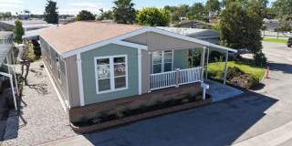 44 Pine Via Gallery 1