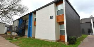 Flats on Youree Gallery 12