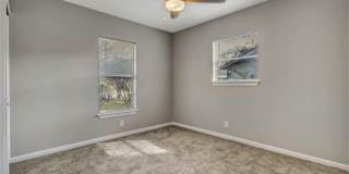 8815 Oakbrook St Gallery 21