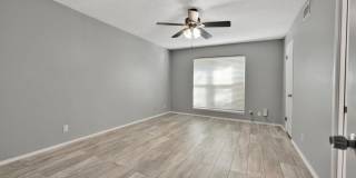 Beautiful home available in Castle Hills! Gallery 11