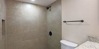 $250 OFF FIRST MONTH RENT!! Affordable & Newly Remodeled 1-Bedroom in the Heart of Fort Myers! Gallery 16