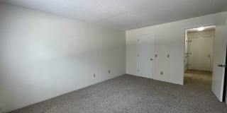 379 Huse Road Gallery 25