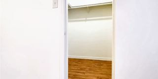 106 Hughson Court Gallery 20