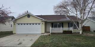 Freshly Updated 3 Bed | 2 Bath Home with Sunroom  Fenced Yard – Twin Falls Gallery 1