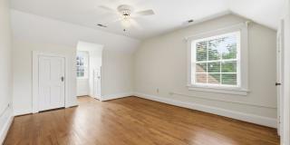 Gorgeous Home in Downtown Lillington! Gallery 34
