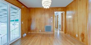 Stunning 4BE/2.5BA home  at corner lot single story home! Gallery 12