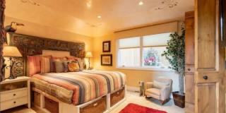900 East Balboa Boulevard Gallery 16