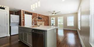2529 E Admiral Pl - D Gallery 5