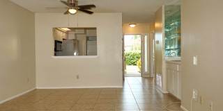 Spacious 2bd 2bth home with bonus Florida room! Gallery 7