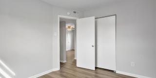 1837 Grayland Avenue - B Gallery 31