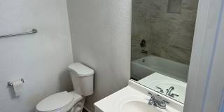 821 5th St Gallery 10