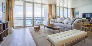 5601 Collins Avenue Gallery 23