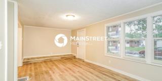 639 Harriet Street Gallery 14