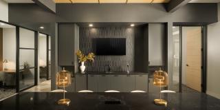 Huxley Scottsdale Gallery 38