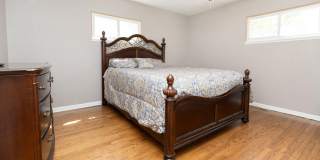 912 ASTON MARTIN Drive Gallery 10